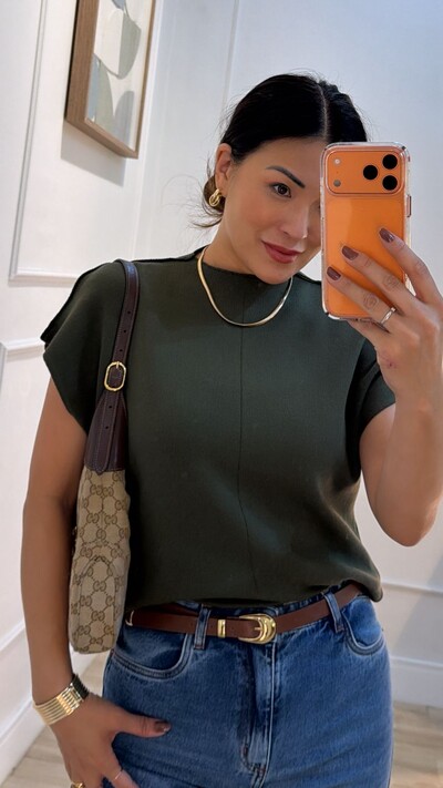 FotoBlusa Tricot Ampla Ombros Com Nervura Eliza Gola Média