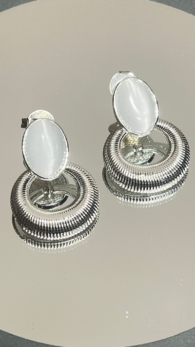 Foto Brinco Oval Com Pedra Lua E Circulo Texturizado