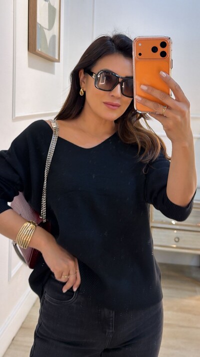 FotoBlusa Tricot Ampla Decote V Paola Mangas Longas