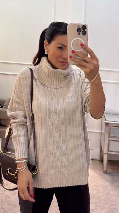 FotoBlusa Tricot Priscilla Gola Rolê E Mangas Com Tramas Triplas
