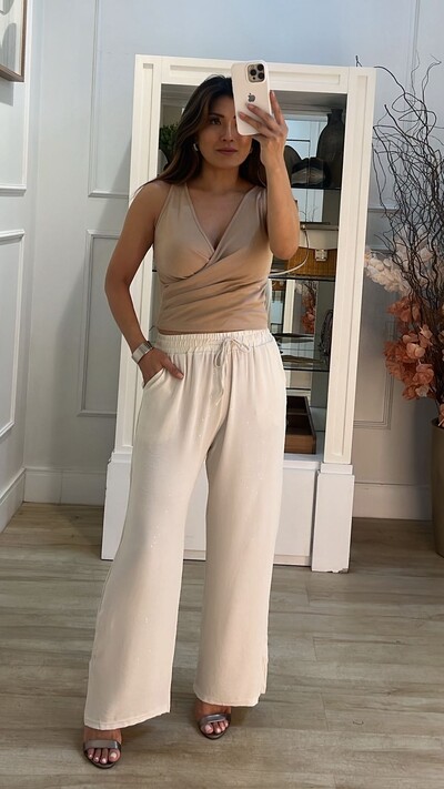 Foto Calça Pantalona Com Brilho Amora Amarração Frontal