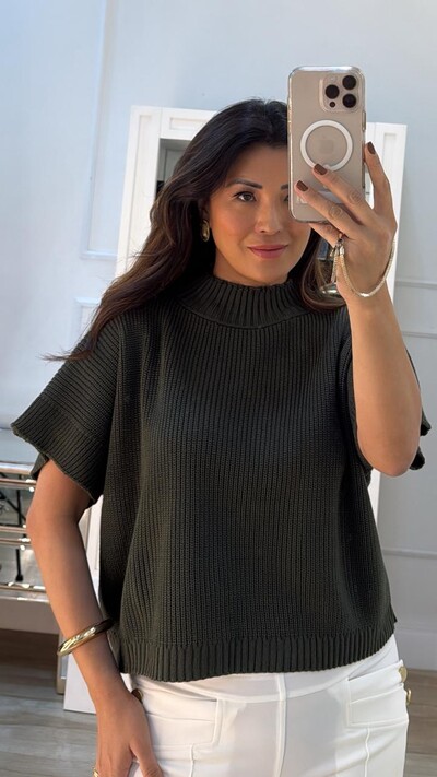 FotoBlusa Ampla Tricot Priscila Gola Alta Canelada