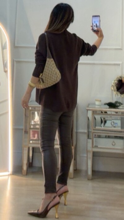 FotoCalça Skinny Resinada Babi Botão Frontal