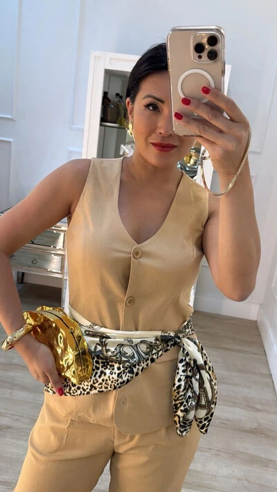 Foto Lenço Acetinado Estampado Detalhe Em Animal Print