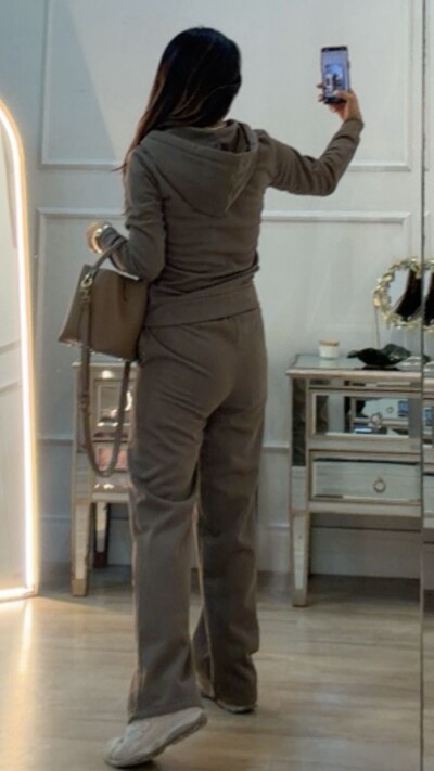 FotoCalça Moletom Leila Pala Larga Com Amarração Frontal