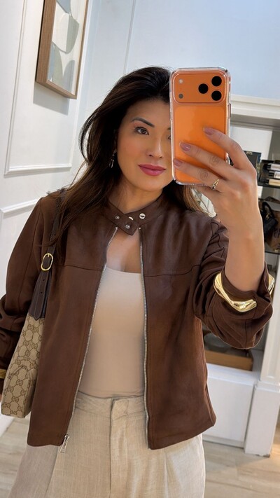 FotoJaqueta Suede Gola Alta Amora Botões E Zíper Prata