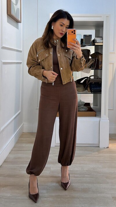 Foto Jaqueta Casaco Curto Suede Maysa Bolsos Fake Com Lapela E Zíper