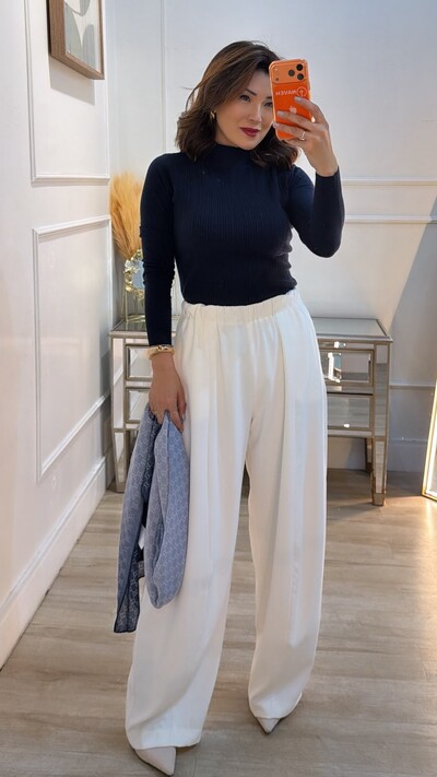 Foto Blusa Tricot Gola Alta Thainá Nervuras Caneladas E Trançados Frontais