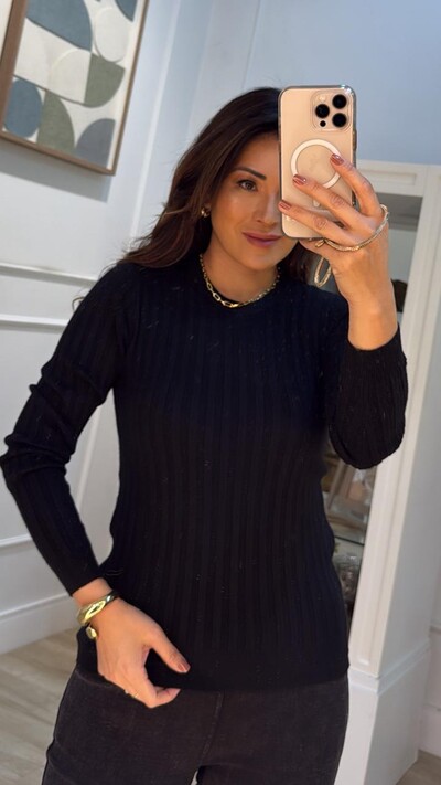 FotoBlusa Tricot Flora Canelados Largos E Detalhes Texturizados