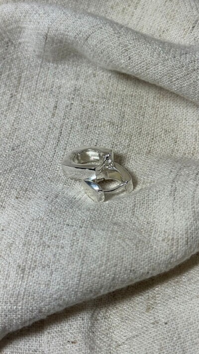 Foto Brinco Argola Quadrada Média