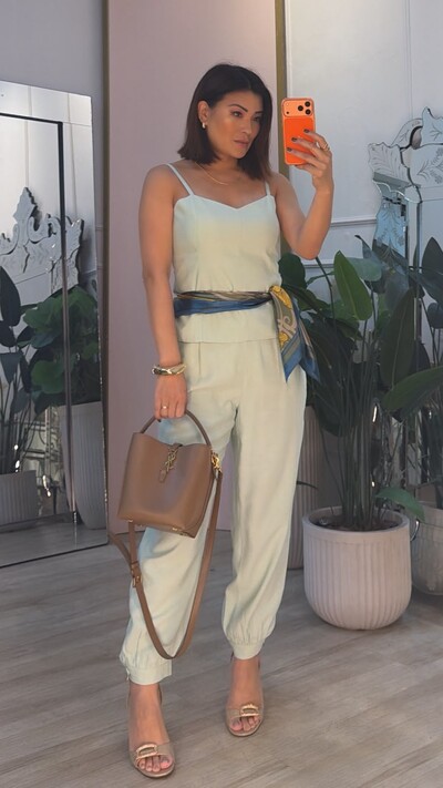 Foto Blusa Regata Decote Coração Gisele Com Cinto Fino