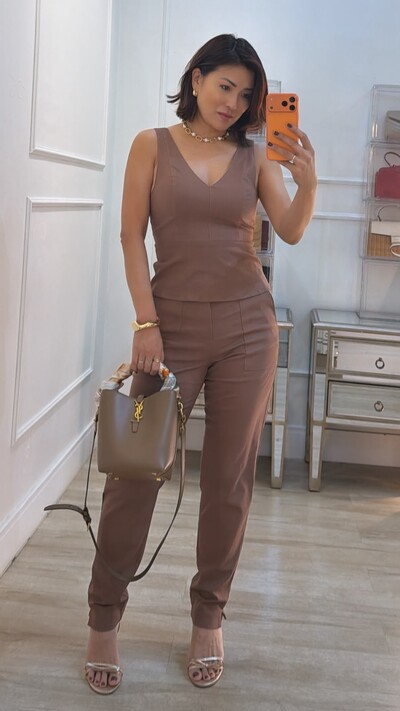 Foto Blusa Regata Decote V Michelle Zíper Posterior