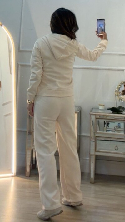 FotoCalça Moletom Leila Pala Larga Com Amarração Frontal