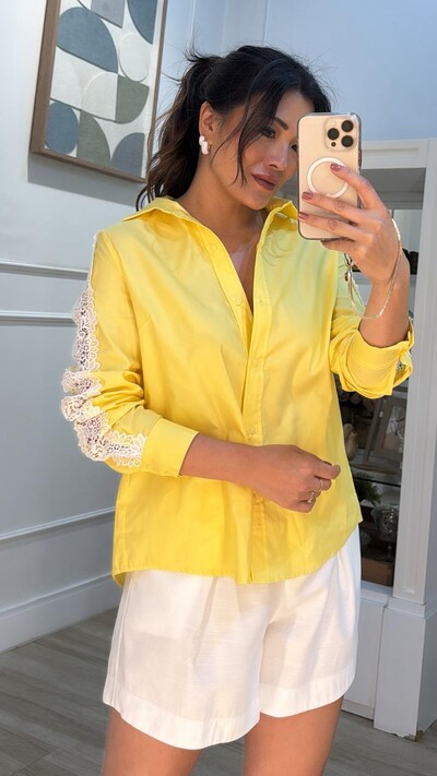 FotoCamisa Tricoline Thelma Mangas Com Detalhe De Renda