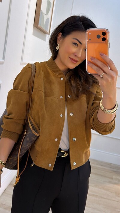 FotoJaqueta Casaco Bomber Suede Bianca Com Botões De Pressão