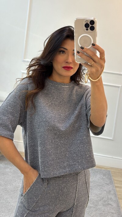 FotoConjunto Moletom Mesclado Júlia Calça Pantalona & Blusa Ampla