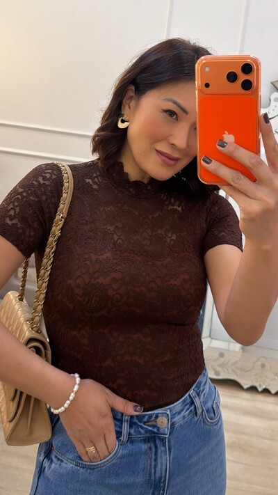 Foto Blusa De Renda Graziela Gola Alta