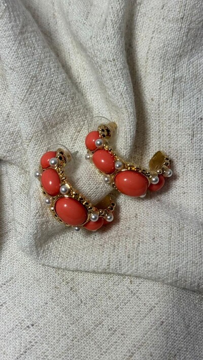 Foto Brinco Argola Média Com Bolotas Resinadas E Mini Pérolas