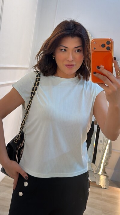 Foto Blusa Ampla Steff Canelada Com Detalhes Texturizados