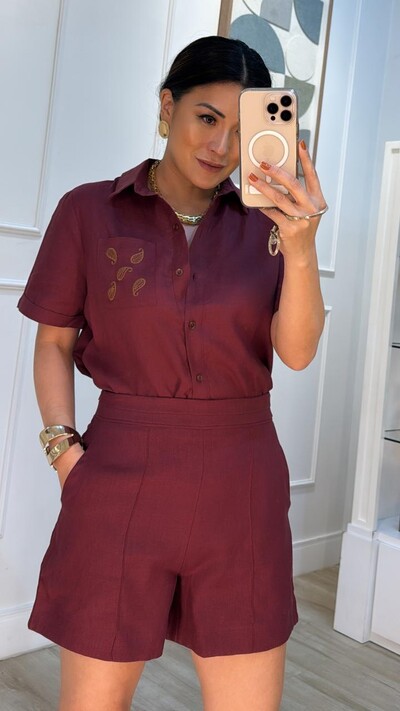 FotoCamisa Linho Amora Com Bolso Único Bordado