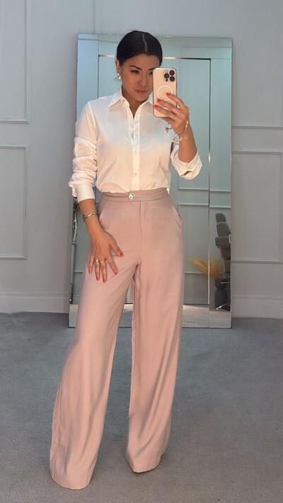 Foto Calça Pantalona Carmen Com Botão Prata Texturizado