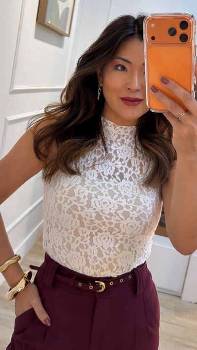 FotoBlusa De Renda Vicky Gola Alta