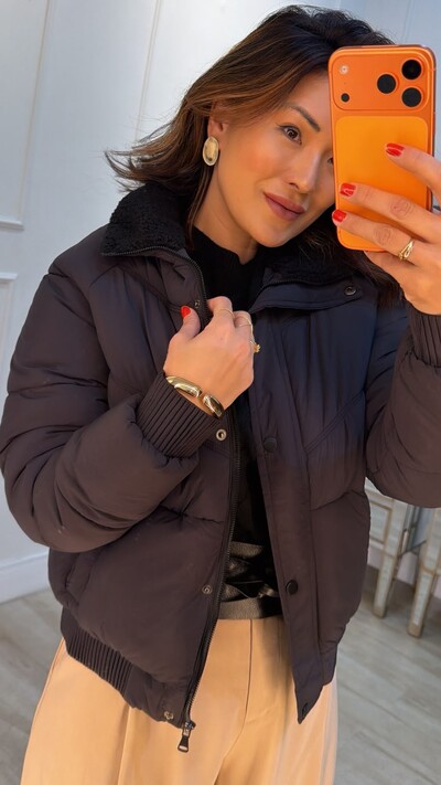 Foto Casaco Bomber Nylon Megan Gola Alta Forro Ovelhinha