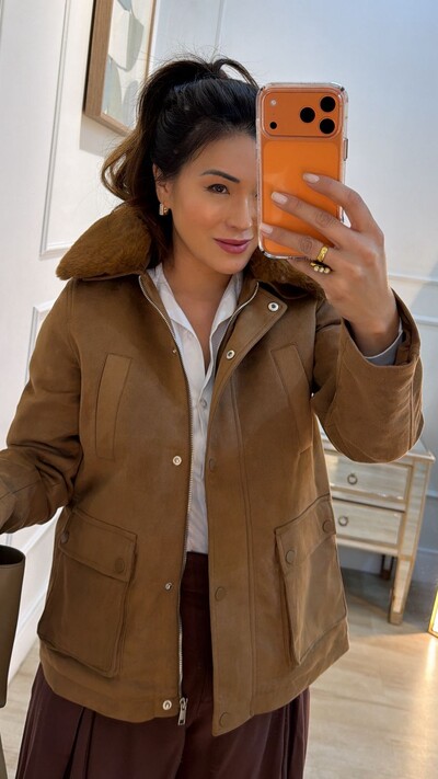 FotoParka Casaco Suede Sandy Capuz Com Gola De Pelo