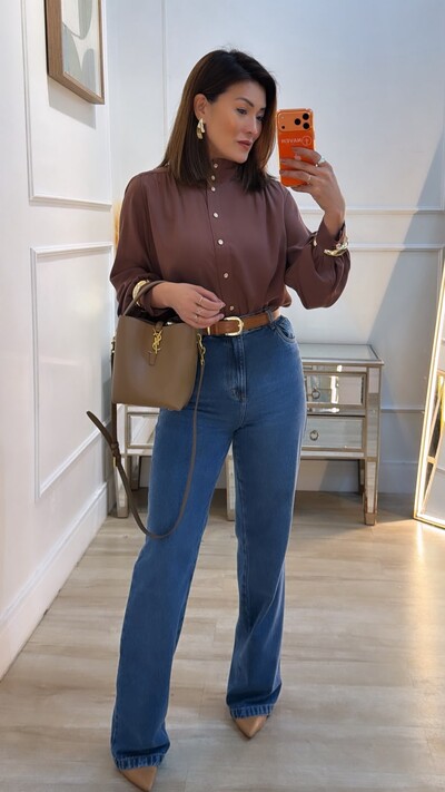 Foto Camisa Crepe Gola Alta Jaqueline Botões Dourados Frontais