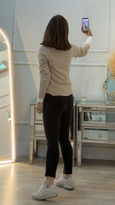 Foto Calça Super Skinny Lívia Nervuras Em Recortes Na Pala