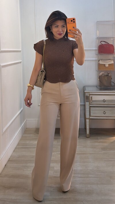 Foto Blusa Tricot Com Entremeios Gola Alta Sandy Punhos E Barrado Ondulados