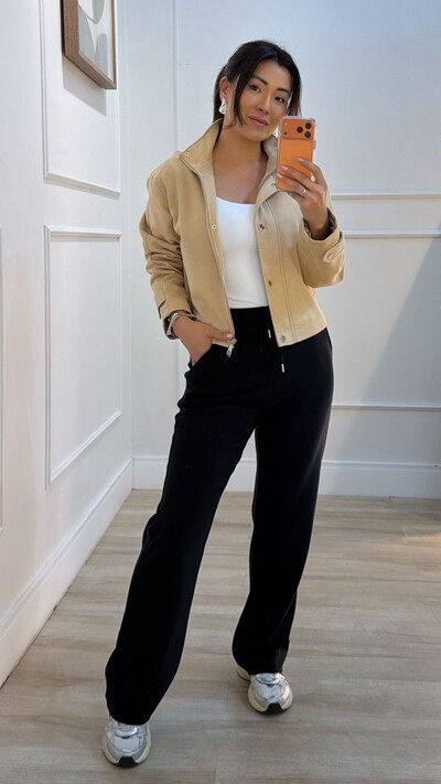 Foto Jaqueta Casaco Curto Suede Jane Martingale Nos Punhos