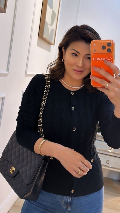 Foto Cardigan Curto Tricot Trançados Frontais Suzy Botões Dourados