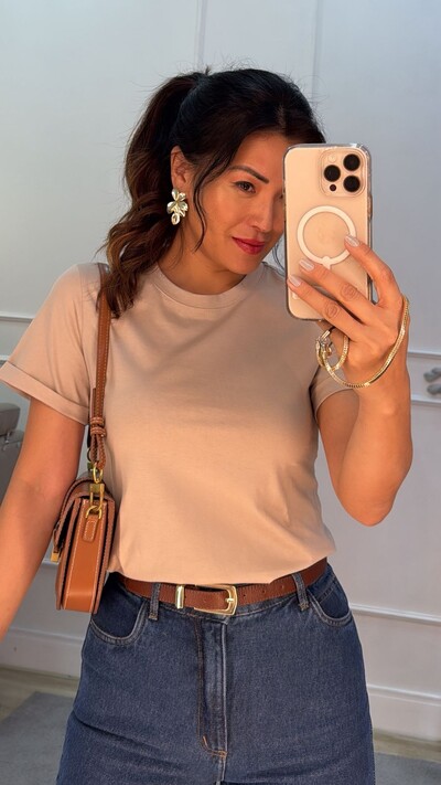 Foto Blusa Básica Ayumi Mangas Curtas Com Punhos Dobrados