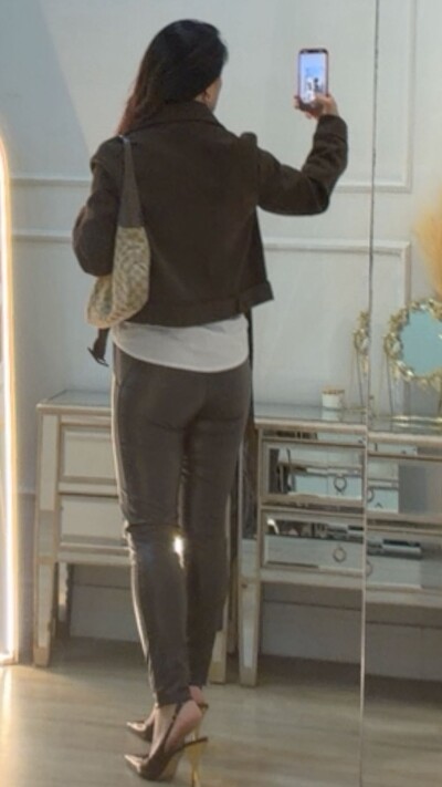 FotoCalça Skinny Resinada Noemi