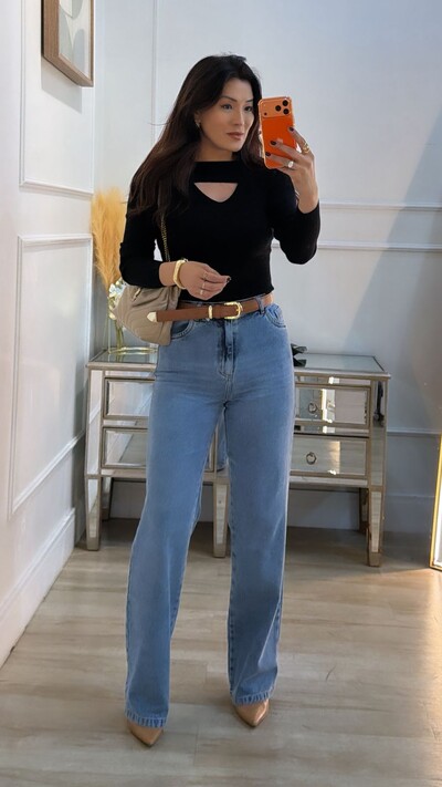 Foto Blusa Tricot Canelado Joyce Recorte Vazado Em V No Busto