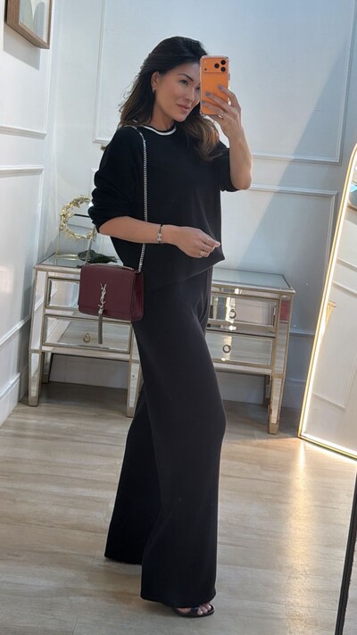 FotoCalça Pantalona Tricot Helena Com Nervuras Caneladas