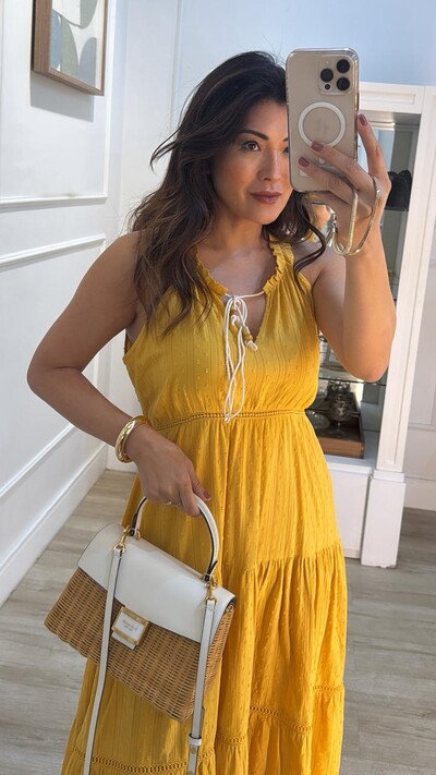 FotoVestido Longo Pipoquinha Stella Recorte Em V Com Amarração