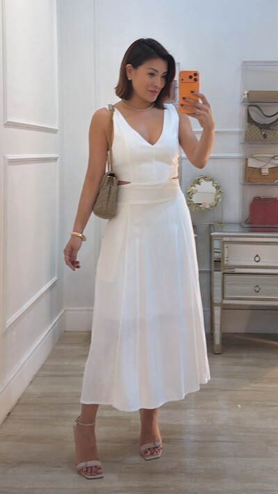 Foto Vestido Midi Decote V Victoria Recorte Vazado Lateral