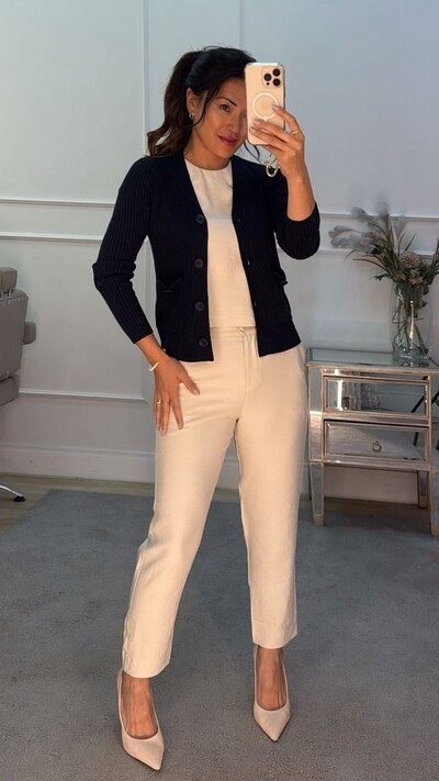 Foto Cardigan Curto Canelado Rayane Bolsos Quadrados Frontais