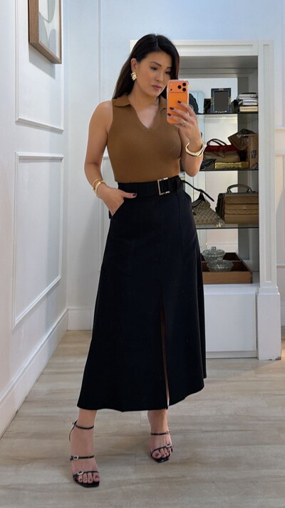 Foto Saia Midi Evasê Fenda Frontal Rebeka Cinto Faixa Fivela Dourada