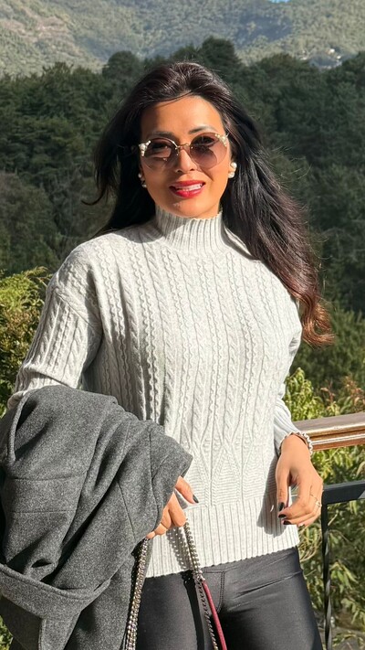 Foto Blusa Cacharrel Tricot Maddie Detalhes Trançados E Ondulações