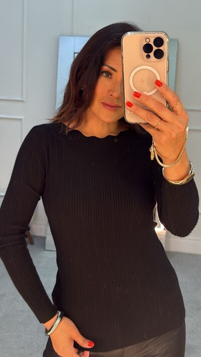 FotoBlusa Tricot Canelado Patricia Com Gola Nuvem