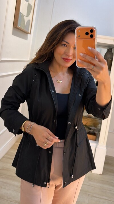 FotoParka Star Capuz Removível Com Puxadores Reguláveis E Botões Ônix