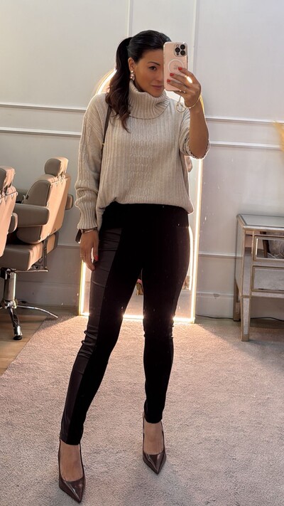 Foto Calça Skinny Yasmin Com Detalhe Lateral De Couro Eco
