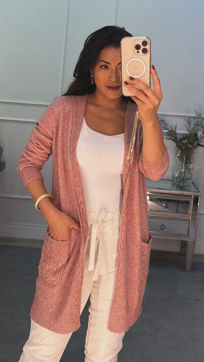 FotoMaxi Cardigan Tricot Adriane Com Detalhe Trançado E Capuz