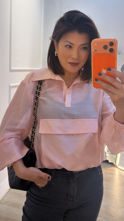 Foto Blusa Translucida Maxi Bolso Frontal Pati Elástico Nos Punhos E Barrado