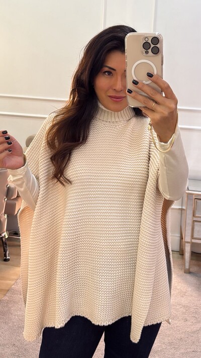 FotoPoncho Tricot Luana Gola Rolê