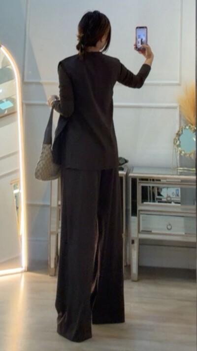 Foto Calça Pantalona Alfaiataria Lindsay Cinto Fino Couro Eco