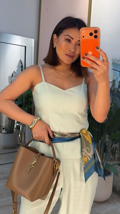 Foto Blusa Regata Decote Coração Gisele Com Cinto Fino